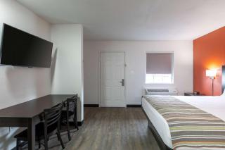 Suburban Studios Spartanburg - I-26 - 2