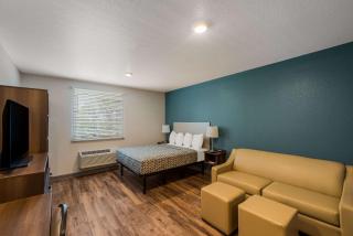 WoodSpring Suites West Palm Beach - 1
