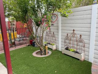 Encanto Cactus Flower Casita - Phoenix - 4