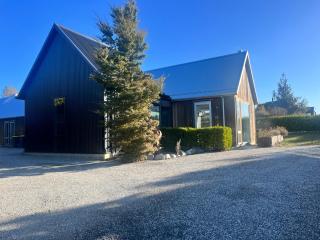 Luxury Lake View House - Lake Tekapo - 9