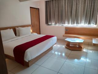 Riviera Beach Resort - Chīrāla - 5