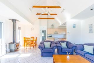Nannys Beach House - Berrara - 8