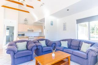 Nannys Beach House - Berrara - 7