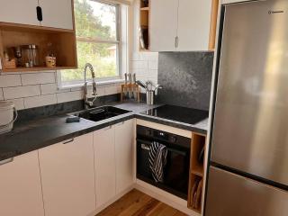 Sunflower House, a cozy cabin at Lake Wentworth - Wentworth Falls - 5