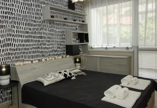 Black & White -1BD Flat in Varna Center by Flat Mаnager - Varna - 0