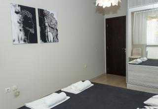 Black & White -1BD Flat in Varna Center by Flat Mаnager - Varna - 1