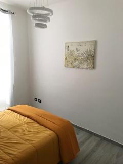 Nel borgo di Capri Leone - 1