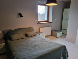 Logement dans maison + extérieur - Orchamps-Vennes - 6