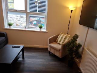Falmouth town centre apartment - 9