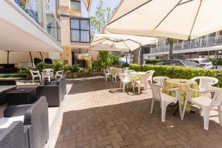 Hotel Villa Isola - Rimini - 1