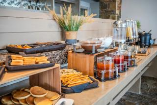 Dionysos Hotel & Suites - Hanioti - 4