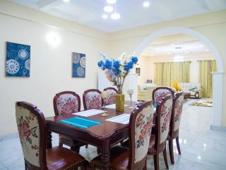 Residence Le Bonheur - 3 Bed Apartment by Douala Mall/Airport - Douala - 2