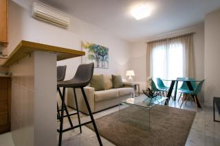 Holidays2Malaga Peña Parking & French Balcony & Smart TV - Málaga - 0