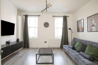 Spacious Serenity in the Heart of Central London - 9