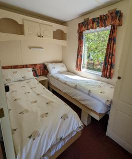 Glebe Farm Holidays - Newport - 8
