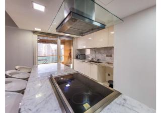 Livbnb : 3BR w/ Marina View in Manchester Tower - 5