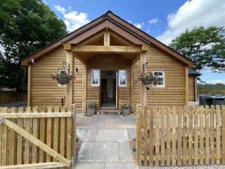The Haystack Lodge - Tarporley - 0