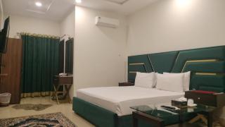 Royalton Inn Hotel - Gulberg - Lahore - 5