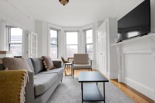 Back Bay 1BR steps from restaurants shopping BOS-556 - Boston - 0