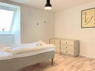 Four Bedroom Apartment In Esbjerg, Kirkegade 12 - Esbjerg - 4
