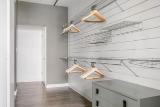 E Cambridge 2BR w Gym WD nr Lechmere T BOS-635 - 2