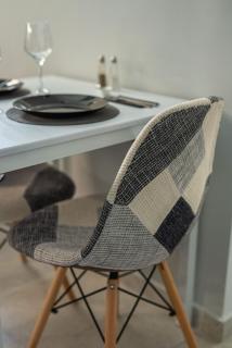 Minimal Art Studio - Patra - 9