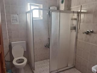 Adventurous Local Hostel - 4