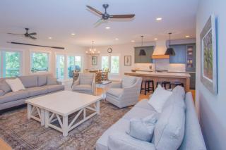 4 Bed and 5 Bath Fripp Island Rental on Davis Love - Fripp Island - 5