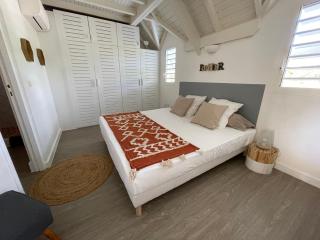 Pitaya - T3 cosy en duplex avec cuve - Saint-François - 6