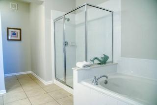 Vista Cay Luxury 3BR Condo - 2