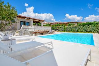 Villa BRANDINCHI - Heated Pool, Private Beach, Sea View, Wi-Fi - San Teodoro - 1