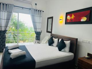 Liyonaa Beach Hotel - 5