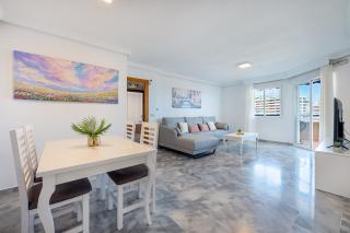 797 HOLIDAY RENTALS- Apartamento en Torremolinos para 7 con vistas al mar - 1