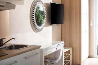 Sithonia Suites Luxury 3 Beds Studio, Semi-ground Floor - 7