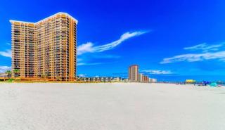 Maison Sur Mer - Oceanfront - New Listing - Myrtle Beach - 9