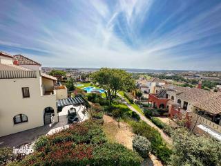 Bright Refurbished 3 Bedroom Townhouse ALI001 - Ayamonte - 0