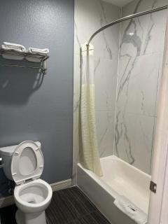 Atlantis Inn Suites - 1