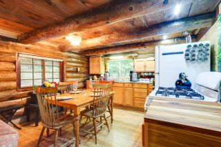 Cozy Elizabethtown Cabin with Fire Pit! - Elizabethtown - 3