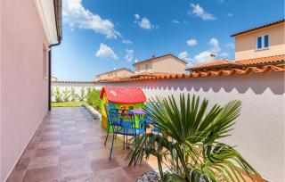 Stunning Home In Pula - Štinjan - 9