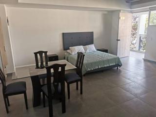 Amazing big studio 203 in aztorga Poblado with A/C - Medellín - 0