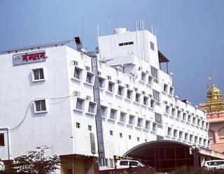 Hotel Mangalam - Kurandvād - 0