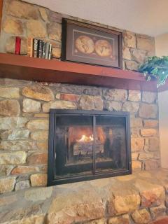Serene & Comfy - Stunning View & Long - Jetted Tub - Sugar Mountain - 2