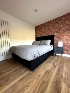 Perfect stay with Dallas Studio - 4