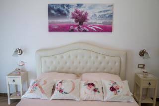 ROSE HOUSE - 7