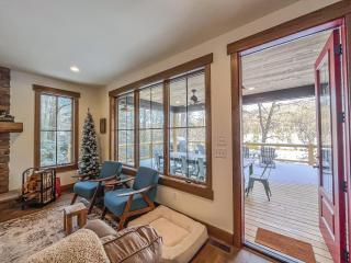 New Construction Lakefront Home with Private Dock Fire Pit Hot Tub - Swanton - 6