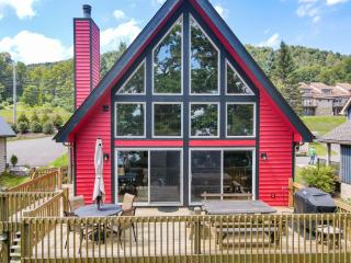 Central Lake House with Private Dock Walk to Area Hot Spots - Oakland - 5