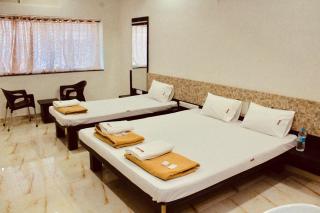 Hotel Mangalam - Kurandvād - 1