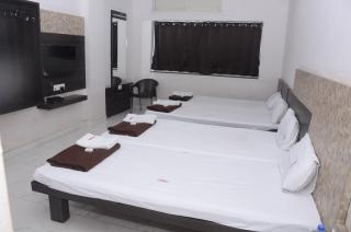 Hotel Mangalam - Kurandvād - 6