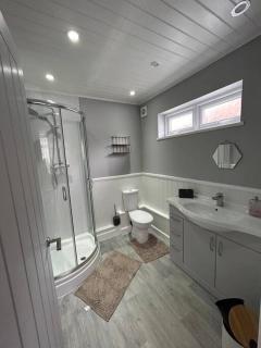 Fresh & Spacious House - Rhyl - 9