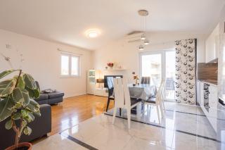 Apartment Tomo - Podstrana - 4